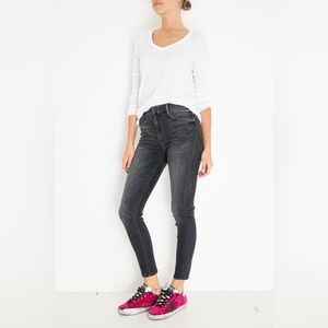 MOTHER Women's Black Looker Ankle High Rise Skinny Jeans. Size 28! Amazing shape